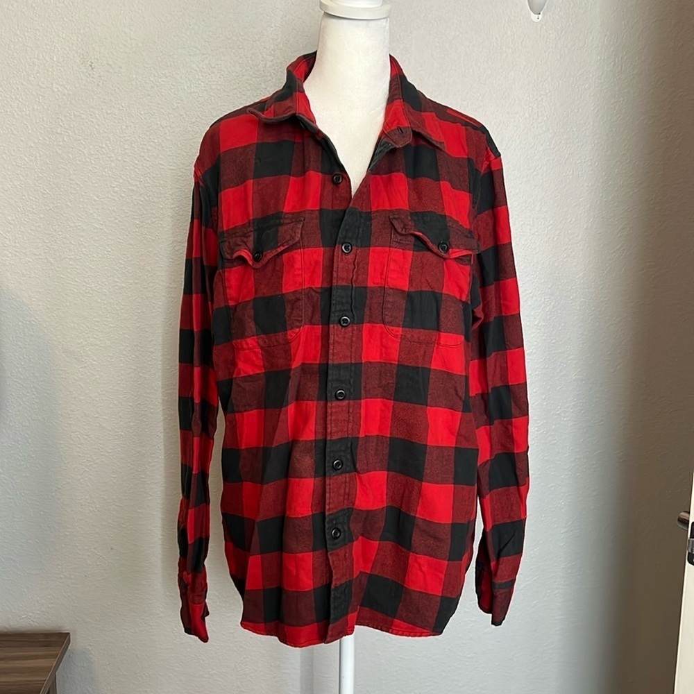 American Eagle Buffalo Check Plaid Flannel Button Down Size Medium